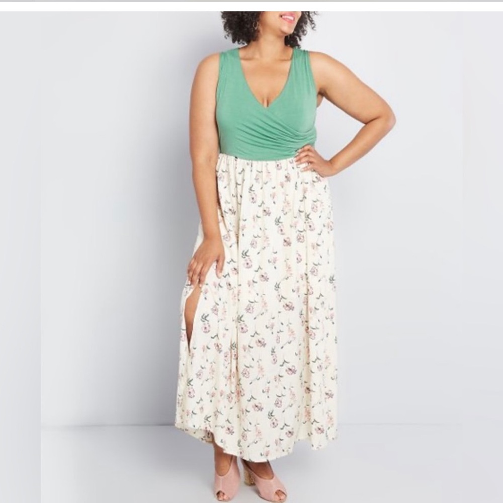 ModCloth Floral Boundless Enjoyment Sleeveless
Maxi Dress Rayon Green Size M